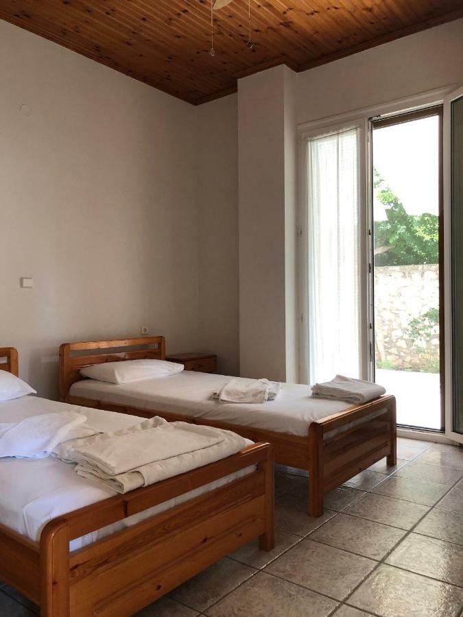 Mythos Suites-Dionysos Apartment Methóni Eksteriør bilde
